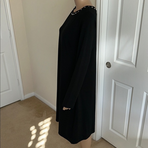 Elegant Black Long Sleeve Dress by J.JILL. - Picture 3 of 16